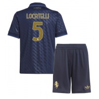 Camisa de Futebol Juventus Manuel Locatelli #5 Equipamento Alternativo Infantil 2024-25 Manga Curta (+ Calças curtas)